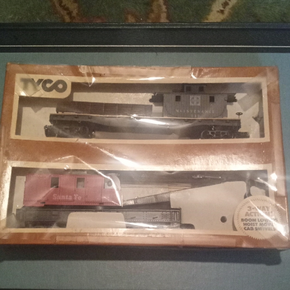 Tyco Operating Crane Car With Boom Tender